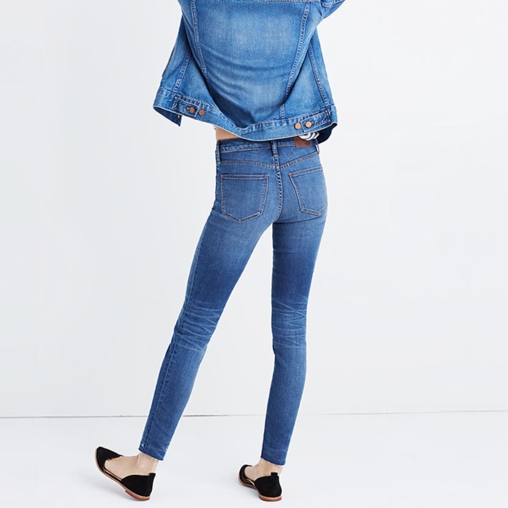 Madewell 9” High Riser Skinny Button Fly - Picture 3 of 7
